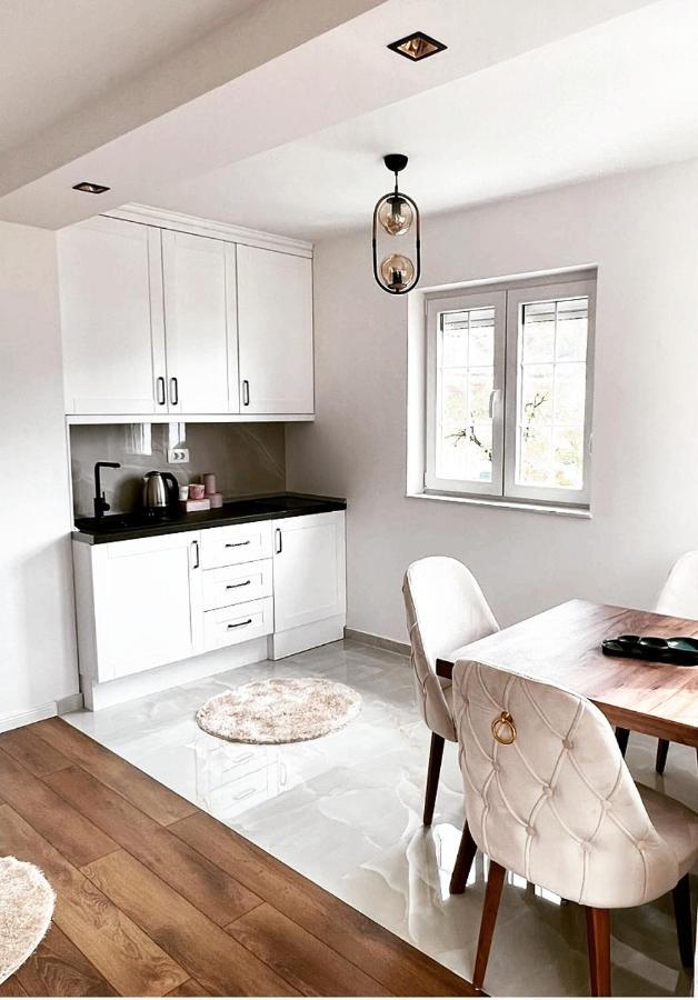 Ema Apartments 플라브 외부 사진