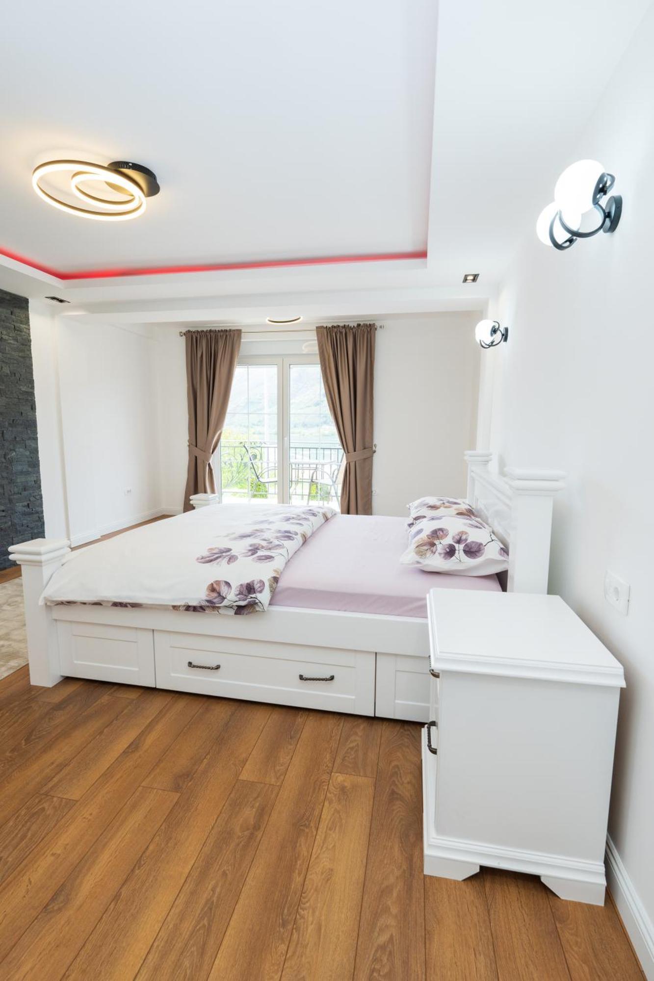 Ema Apartments 플라브 외부 사진