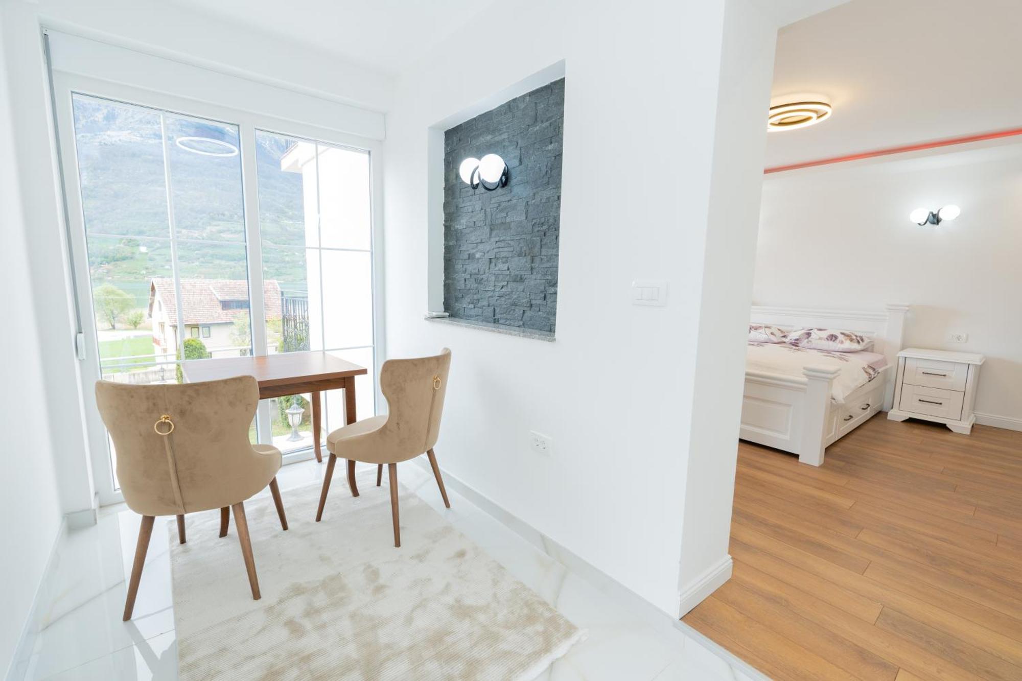 Ema Apartments 플라브 외부 사진